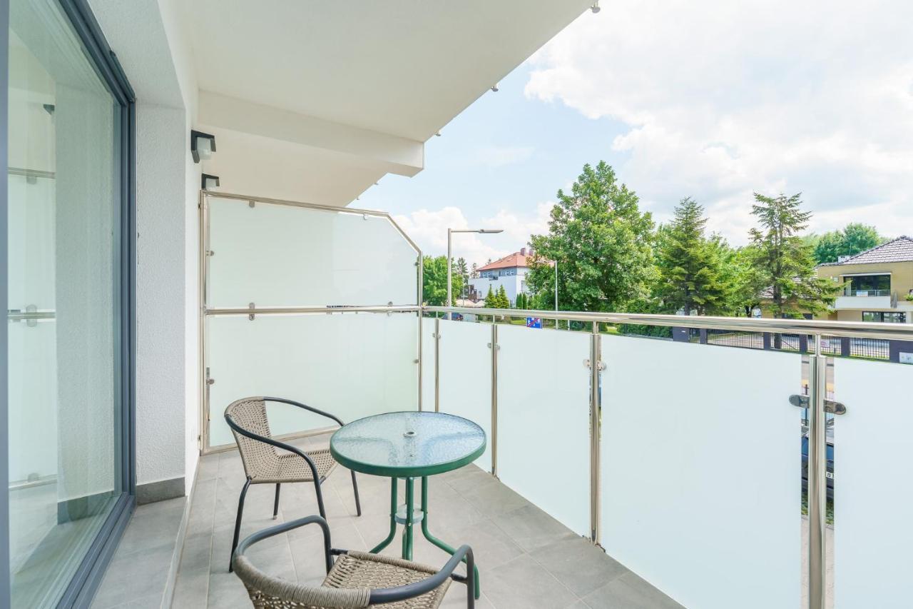 Apartamenty Nadmorska 104 Sunset Resort กชึชโบโว ภายนอก รูปภาพ